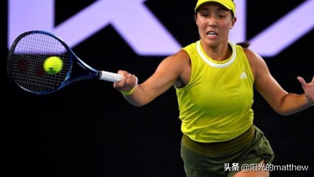 站给内马尔 站给内马尔