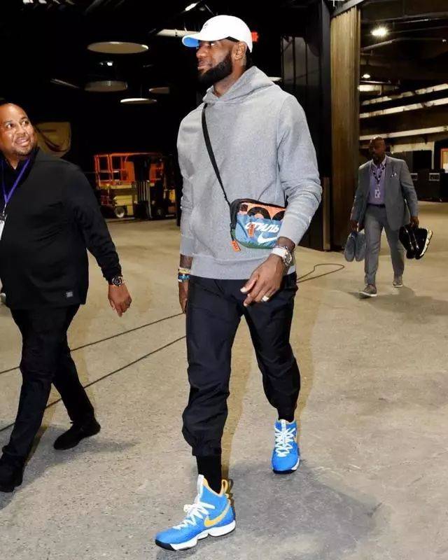 配的可疑规 配的可疑规